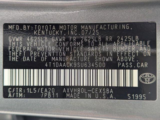 2025 Toyota Camry SE