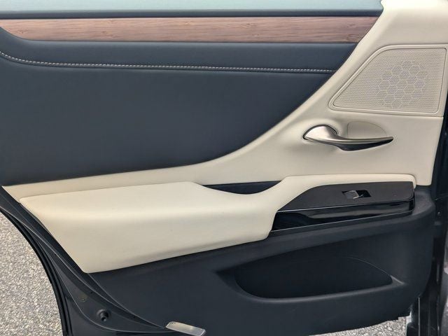 2025 Lexus ES 350