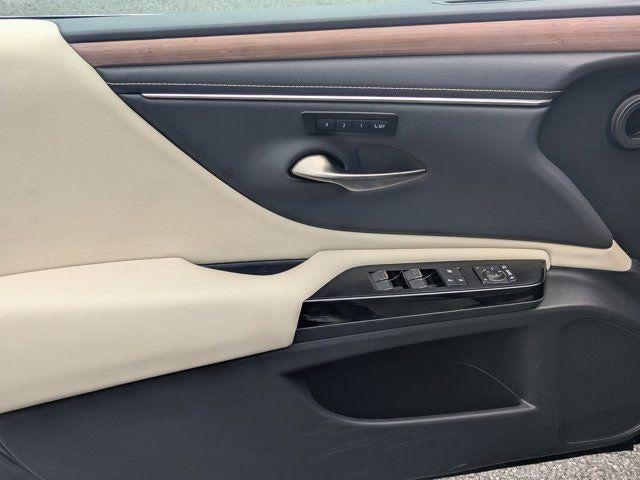 2025 Lexus ES 350