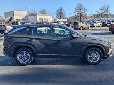 2025 Hyundai Tucson SE