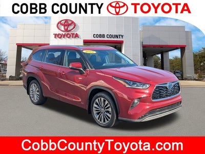 2022 Toyota Highlander Hybrid Platinum