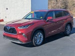 2022 Toyota Highlander Hybrid Platinum