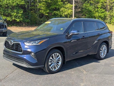 2025 Toyota Highlander Platinum