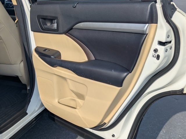 2016 Toyota Highlander XLE V6