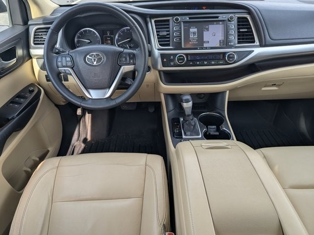 2016 Toyota Highlander XLE V6