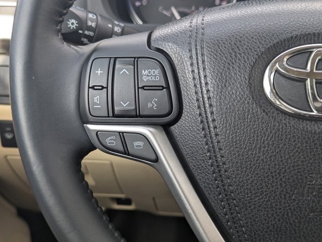 2016 Toyota Highlander XLE V6