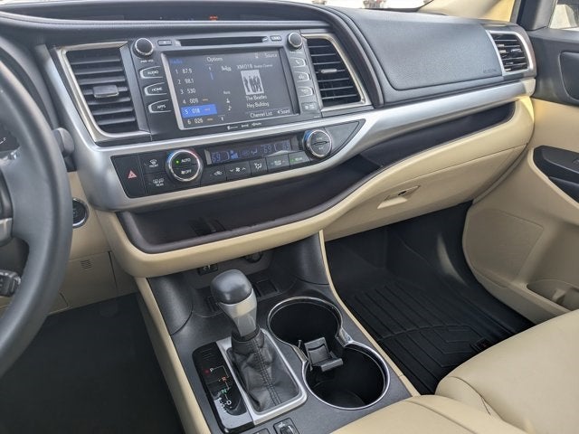 2016 Toyota Highlander XLE V6