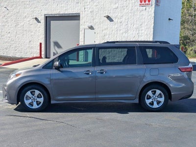 2018 Toyota Sienna LE 7 Passenger