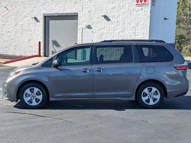 2018 Toyota Sienna LE 7 Passenger