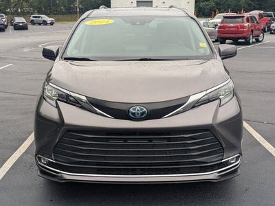 2024 Toyota Sienna XLE 7 Passenger