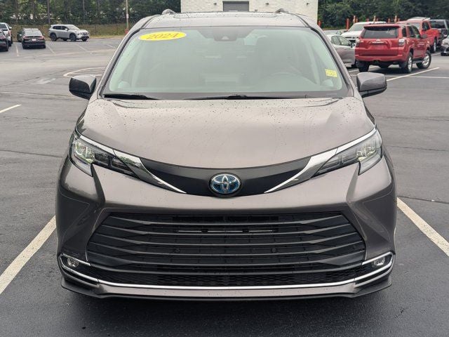 2024 Toyota Sienna XLE 7 Passenger