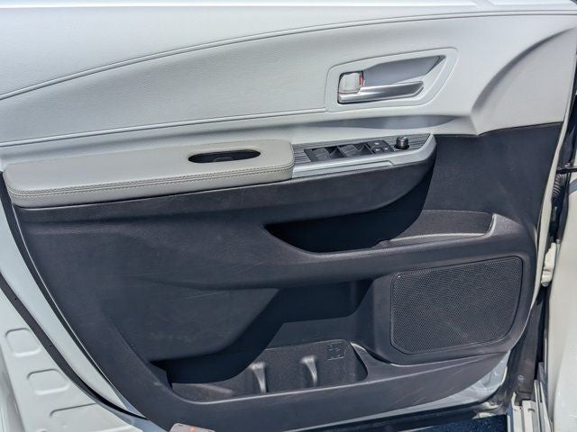 2026 Toyota Sienna XLE 8 Passenger