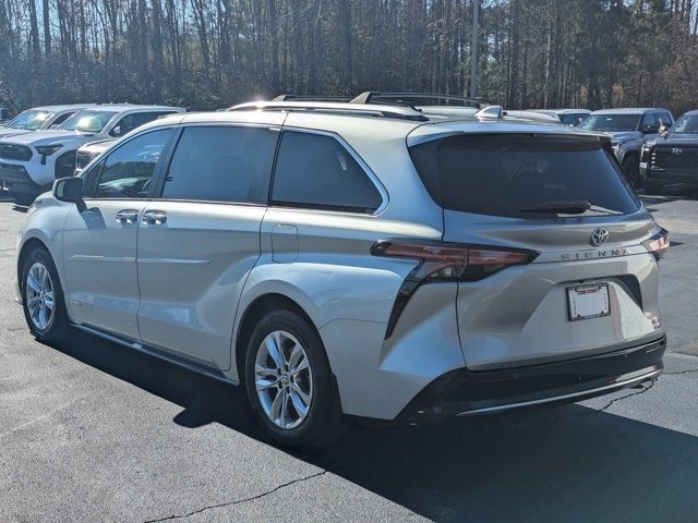 2021 Toyota Sienna Limited 7 Passenger