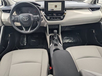 2024 Toyota Corolla Cross LE