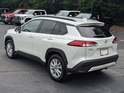 2024 Toyota Corolla Cross LE