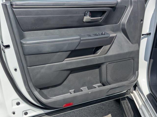 2025 Toyota Sequoia SR5