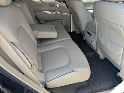 2023 INFINITI QX80 LUXE