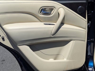 2023 INFINITI QX80 LUXE