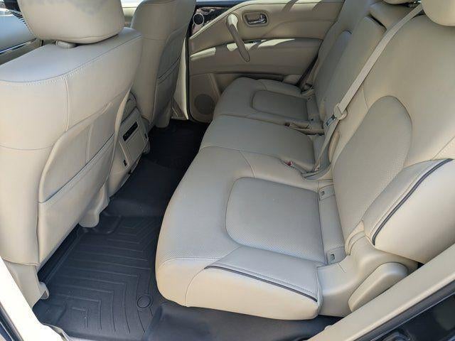 2023 INFINITI QX80 LUXE