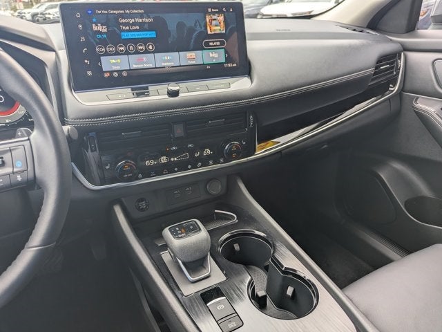 2024 Nissan Rogue SL