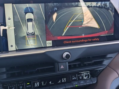 2025 Toyota Crown Signia Limited