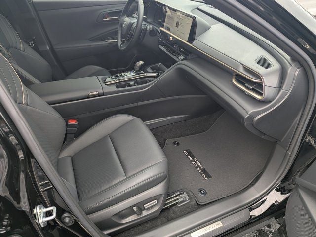 2025 Toyota Crown Signia XLE