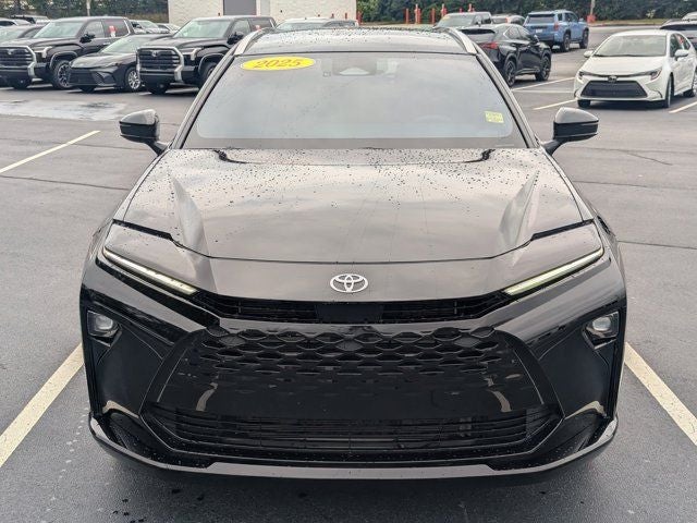 2025 Toyota Crown Signia XLE