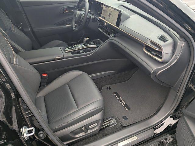 2025 Toyota Crown Signia XLE