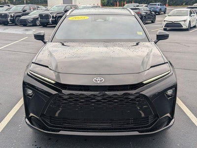 2025 Toyota Crown Signia XLE