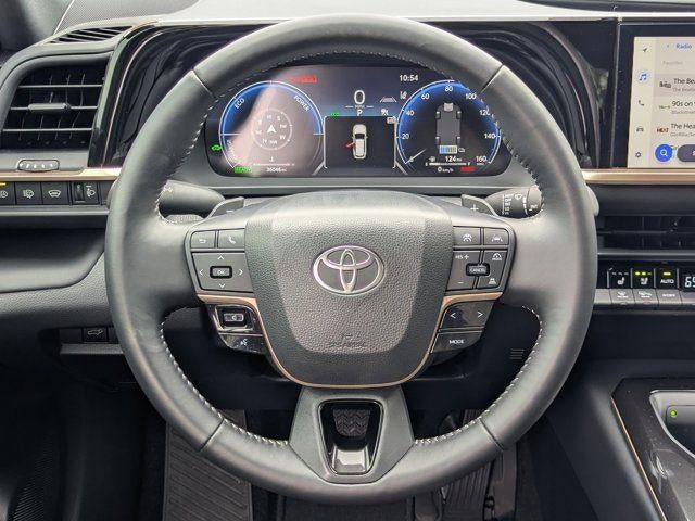 2025 Toyota Crown Signia XLE
