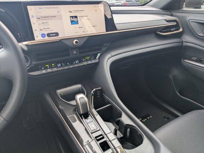 2025 Toyota Crown Signia XLE