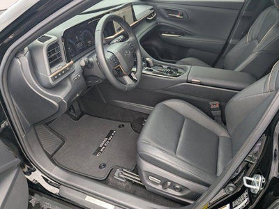 2025 Toyota Crown Signia XLE