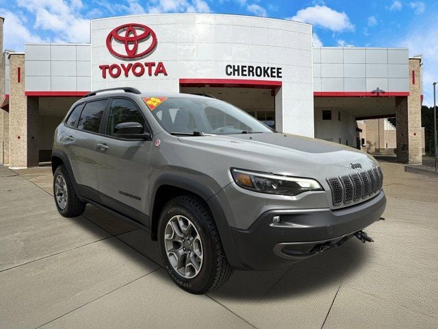 2023 Jeep Cherokee Trailhawk