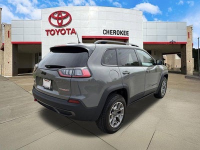 2023 Jeep Cherokee Trailhawk