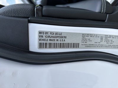 2023 Jeep Grand Cherokee Laredo