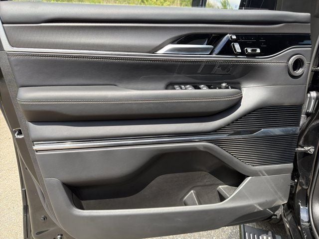 2024 Jeep Grand Wagoneer Series II