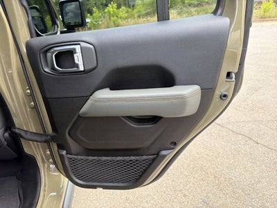 2025 Jeep Gladiator Mojave