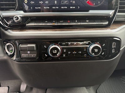 2025 GMC Sierra 1500 Elevation