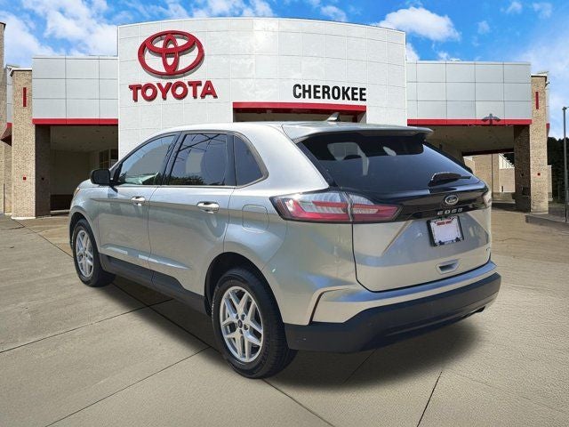 2022 Ford Edge SE