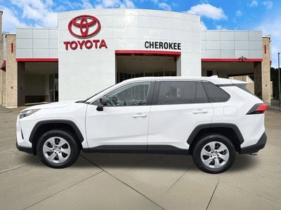 2024 Toyota RAV4 LE