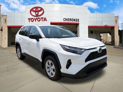 2025 Toyota RAV4 LE