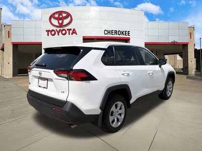 2025 Toyota RAV4 LE