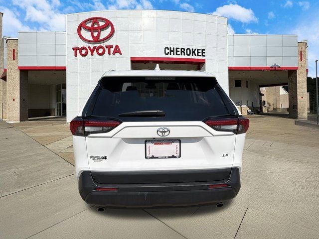 2025 Toyota RAV4 LE
