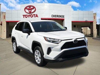 2025 Toyota RAV4 LE