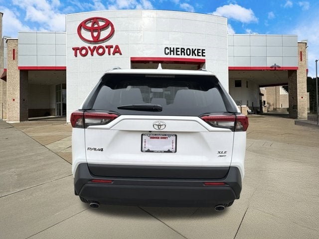 2025 Toyota RAV4 XLE