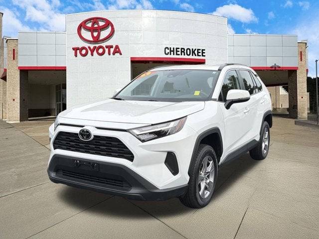 2025 Toyota RAV4 XLE