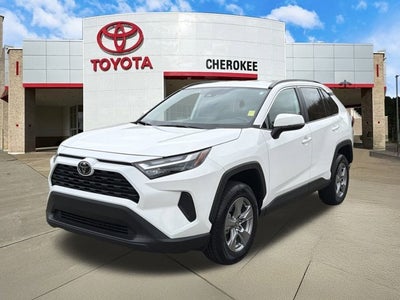2025 Toyota RAV4 XLE