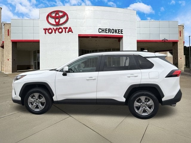 2025 Toyota RAV4 XLE