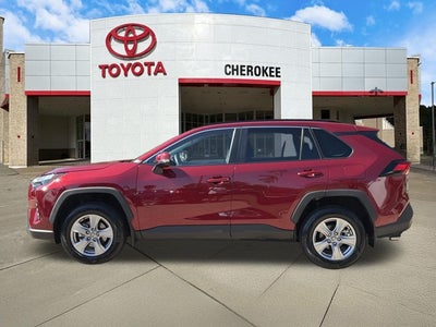 2025 Toyota RAV4 XLE