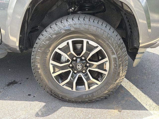 2022 Toyota Tacoma TRD Sport V6